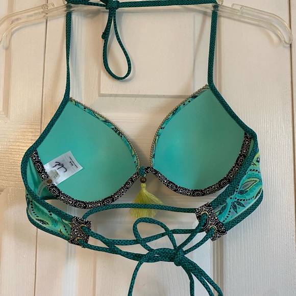 Shade & Shore Women's Lightly Lined Textured Bikini Top - Picture 4 of 5